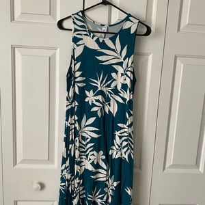 Old Navy sleeveless swing dress